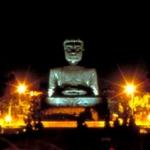 A giant Buddha sits atop Mt. Bagua in the Tri-Mountain National Scenic Area in central Taiwan. Originally named Mt. Wangluo, the mountain served as a strategic garrison during the Qing Dynasty. For this reason, it was also called Dingjunshan, meaning "Garrison Mountain." In the 18th century, its name was changed to Mt. Bagua because its shape resembled the famous Eight Trigrams (Bagua) of the ancient Book of Changes. Mt. Bagua, located on the eastern outskirts of Changhua City, has a panoramic view of the city from its peak, at an elevation of 100 meters. It is well known for its black 70 meters-high statue of Buddha.