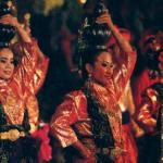 Malay dances can be divided into four broad groups: the court dances -- performed for royalty, folk dances -- among the village people, theatrical dances and modern dances. Most Malay dances are performed by ladies, with the men playing drums or the dikir barat in the background. Dikir Barat is a modified version of chants praising Allah and Prophet Muhammad. Besides the chants, the entire performance is usually accompanied by clapping of hands alternating with strikings of gong.