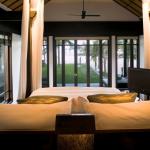 The villa’s raised central platform is the major focus of the room. (Photo courtesy of The Nam Hai. Used with permission.)