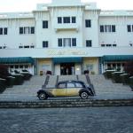 Front entrance to the Dalat Palace with 1953 Citroen.