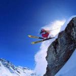 Yabuli Ski Resort has very advanced facilities. It has 18 ski runs for beginers, mid-levels and high levels.