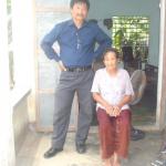 Tran Van Duc (left) with fellow My lai massacre survivor Truong Thi Le.