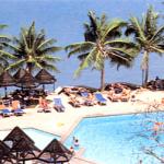 Siam Bayshore Resort. Oceanside swimming pool.