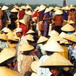 Trading at the fish market by the river